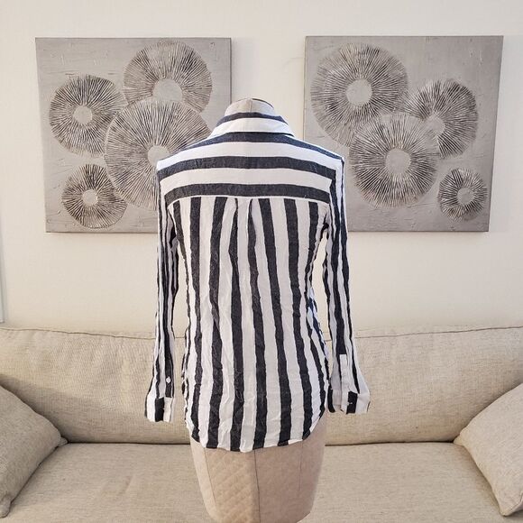 BP "The Perfect Shirt" Striped Button Down - size XS in Black/White - Picture 13 of 16